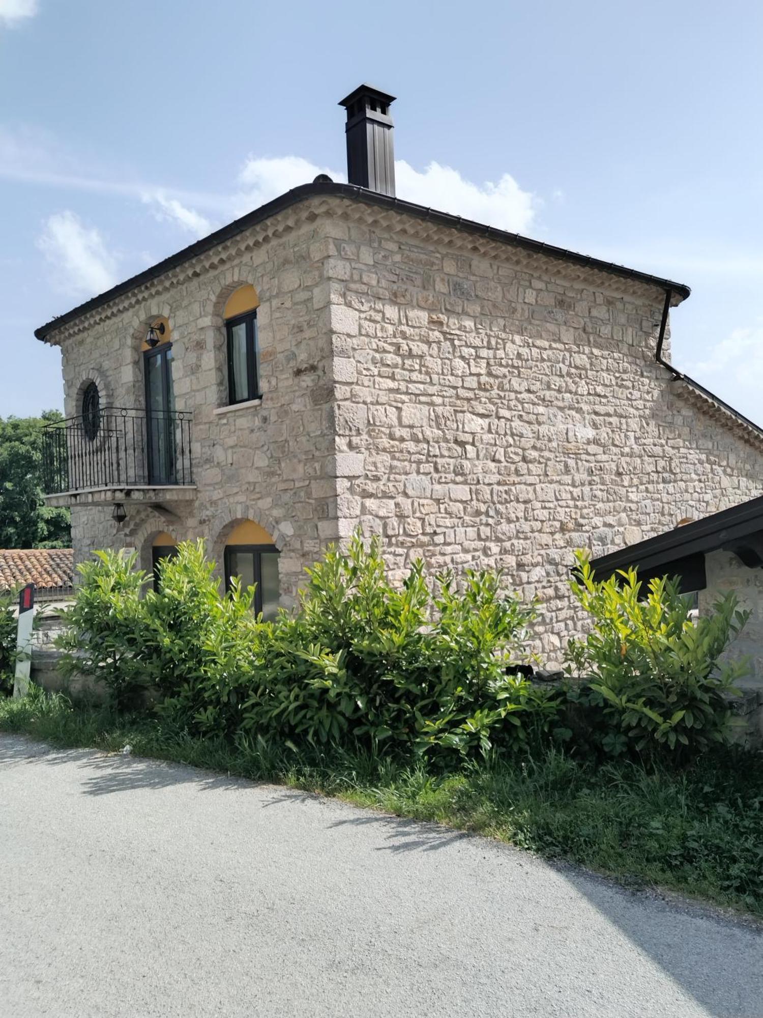 Dimora Rurale Valerio Bed and Breakfast Cercemaggiore Eksteriør billede